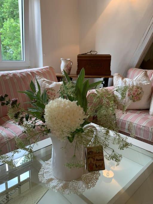 100 Qm Ferienwohnung Am Heiligen Brunnen เควดลินบวร์ก ภายนอก รูปภาพ