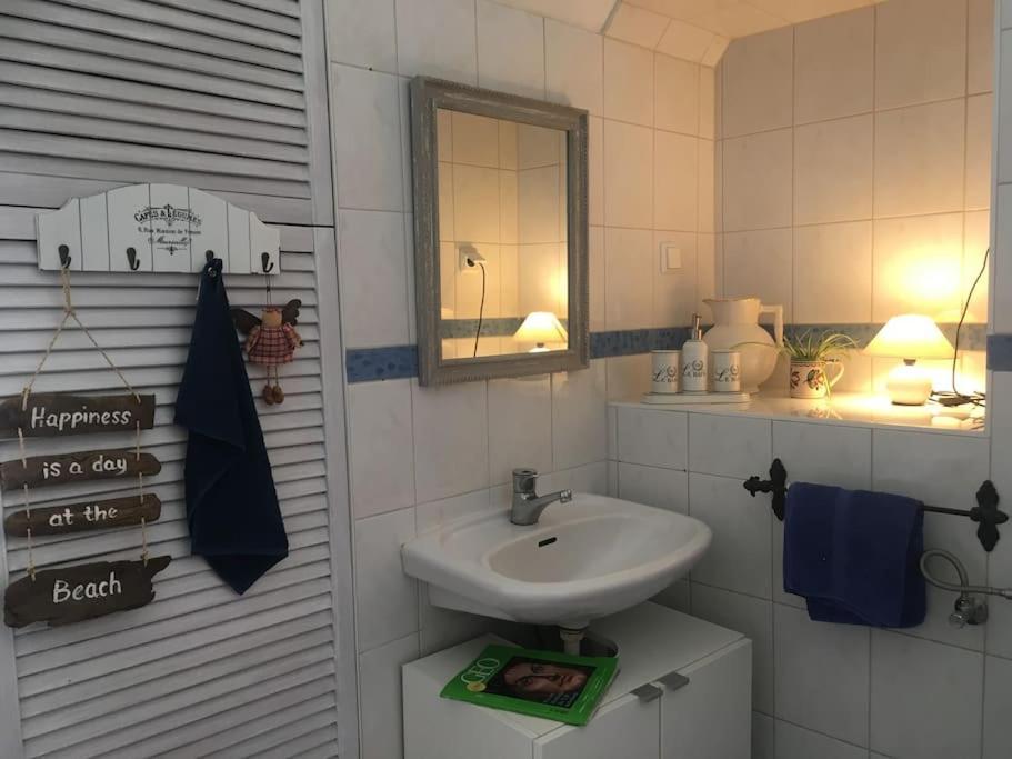 100 Qm Ferienwohnung Am Heiligen Brunnen เควดลินบวร์ก ภายนอก รูปภาพ