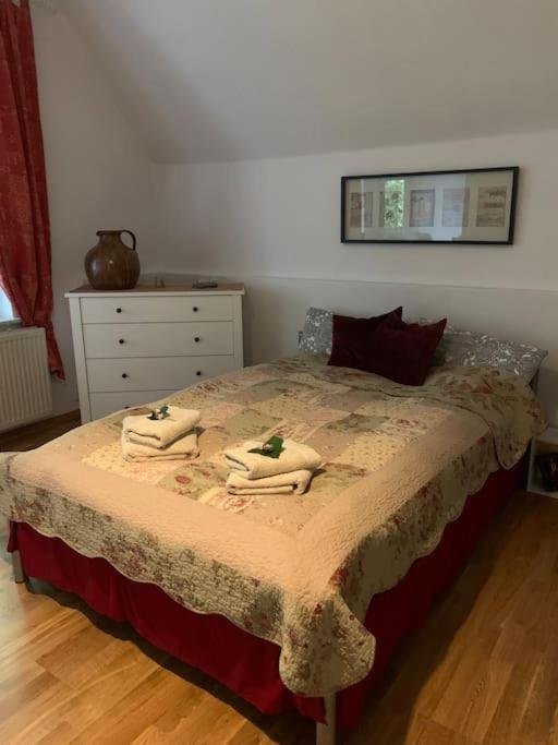 100 Qm Ferienwohnung Am Heiligen Brunnen เควดลินบวร์ก ภายนอก รูปภาพ